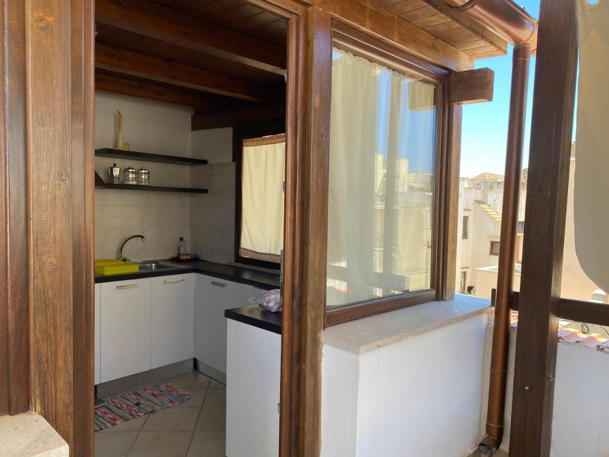 דירות טרפאני Mansarda Con Terrazzo מראה חיצוני תמונה