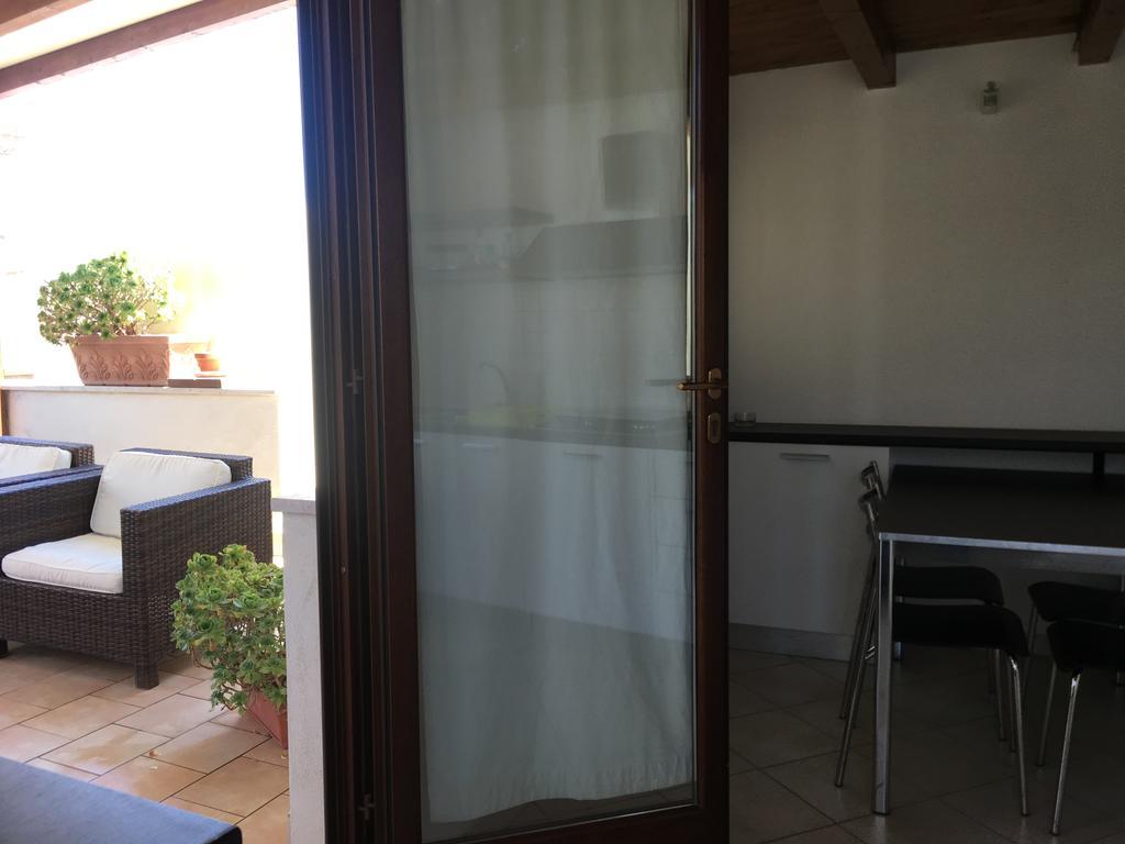 דירות טרפאני Mansarda Con Terrazzo מראה חיצוני תמונה