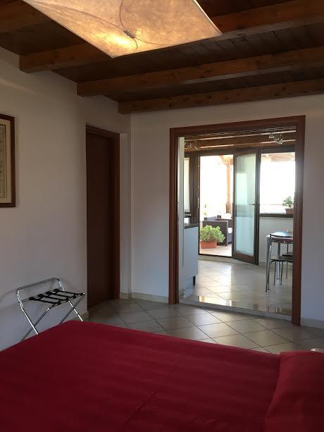 דירות טרפאני Mansarda Con Terrazzo מראה חיצוני תמונה