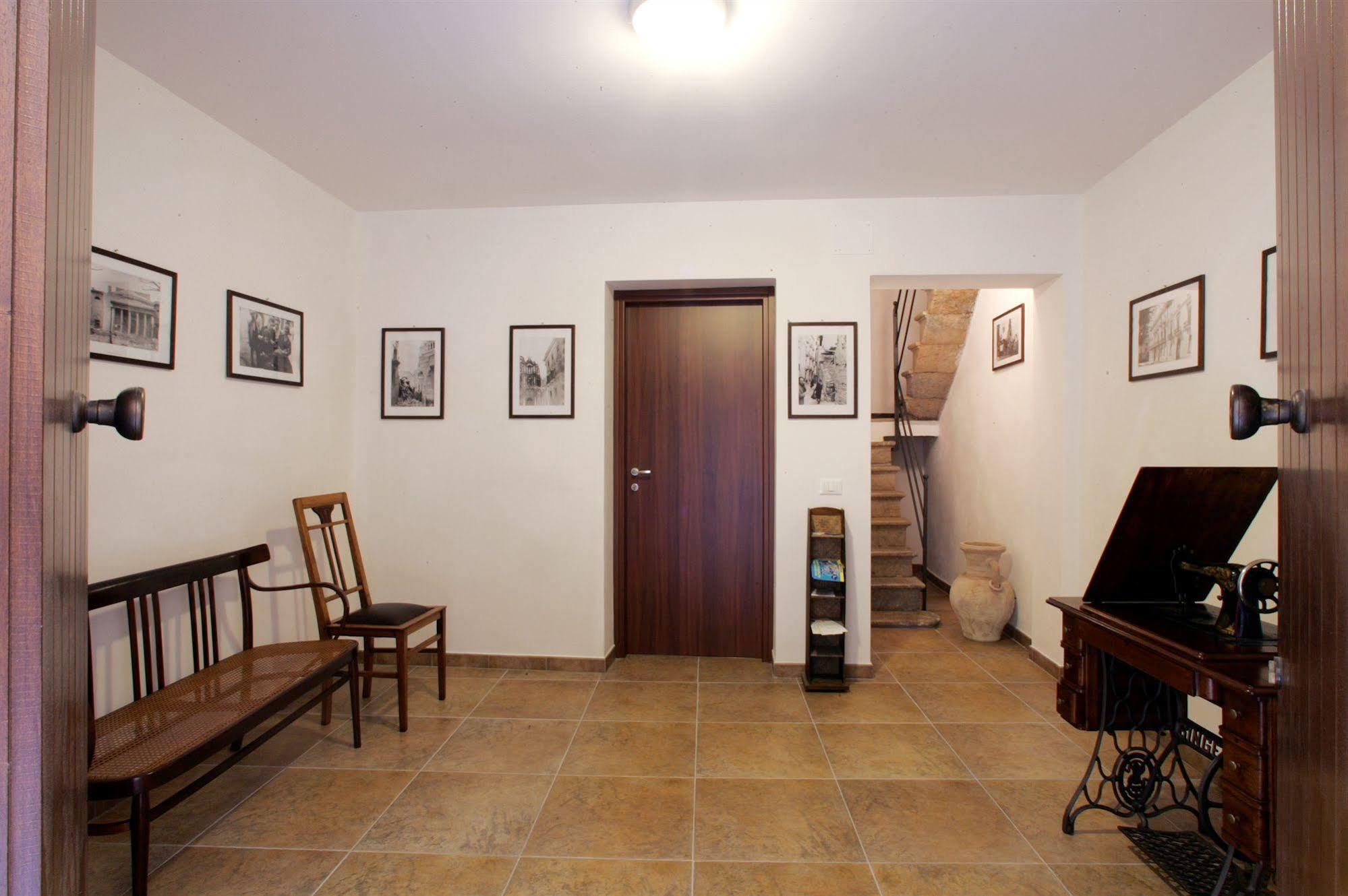 דירות טרפאני Mansarda Con Terrazzo מראה חיצוני תמונה
