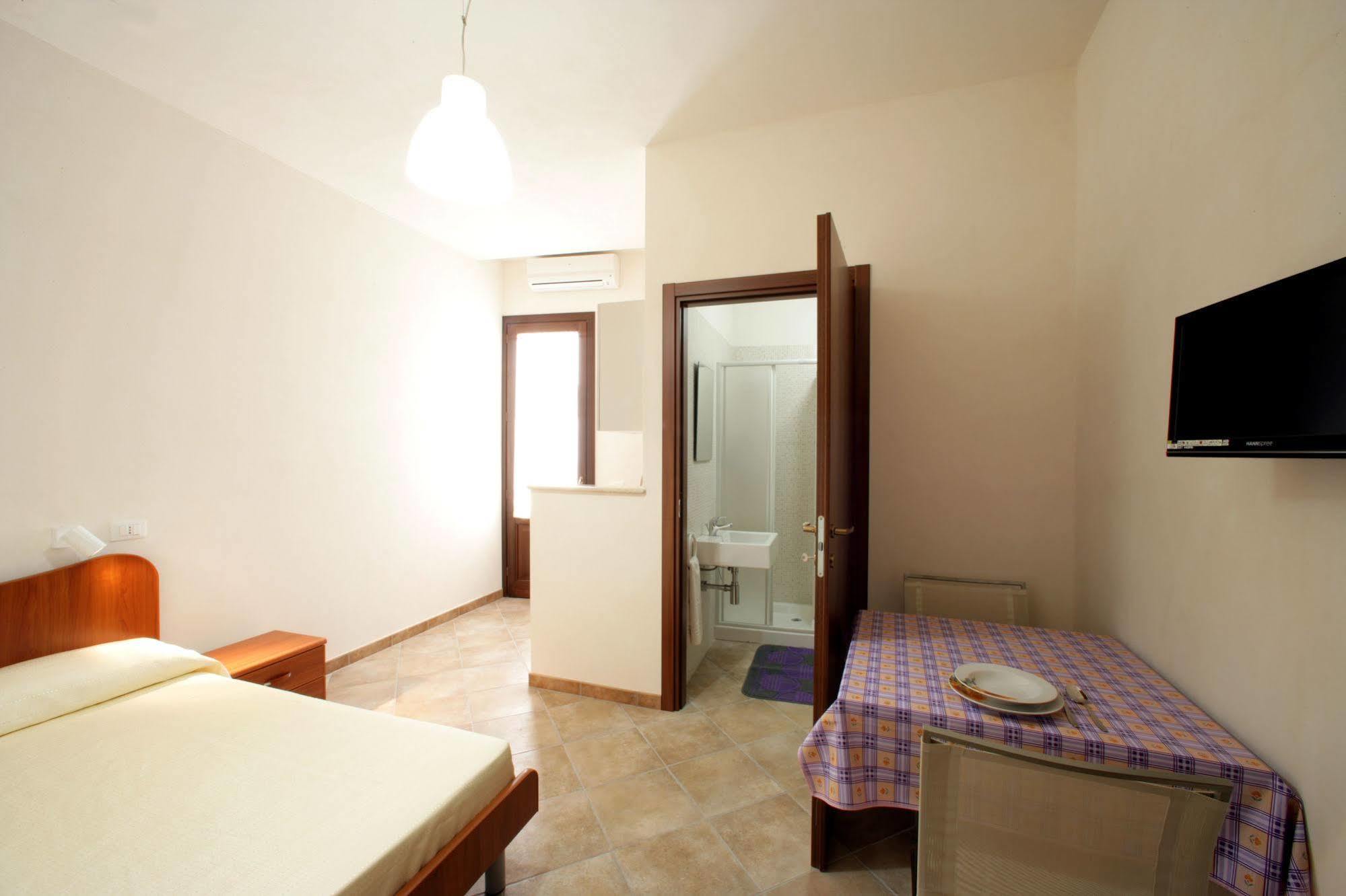 דירות טרפאני Mansarda Con Terrazzo מראה חיצוני תמונה