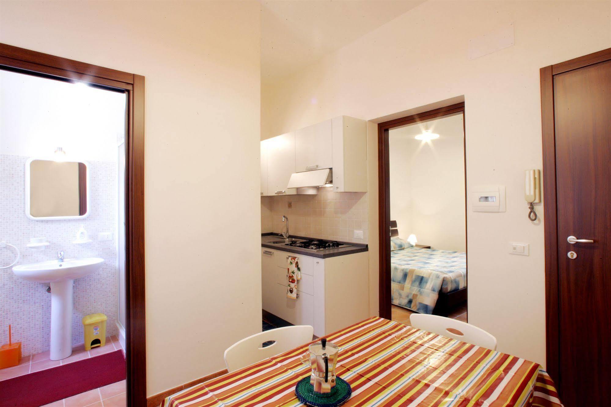דירות טרפאני Mansarda Con Terrazzo מראה חיצוני תמונה